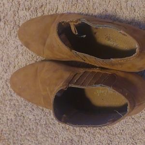 American Eagle Boots Size 9W